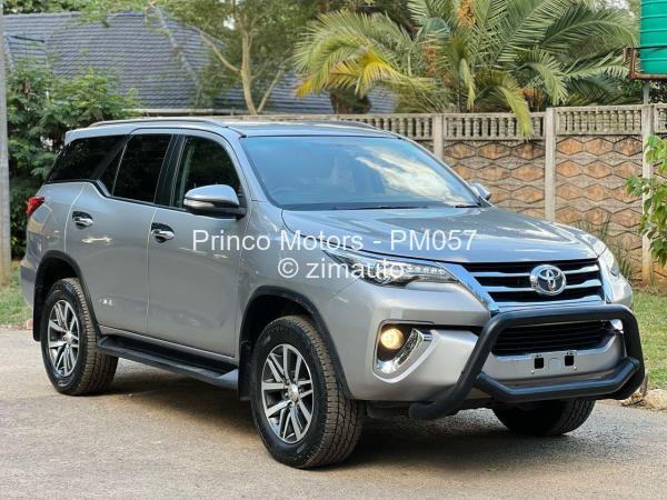 2018 Toyota  Fortuner