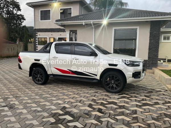 2023 Toyota  Hilux