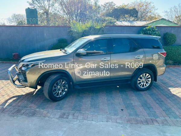 2021 Toyota  Fortuner