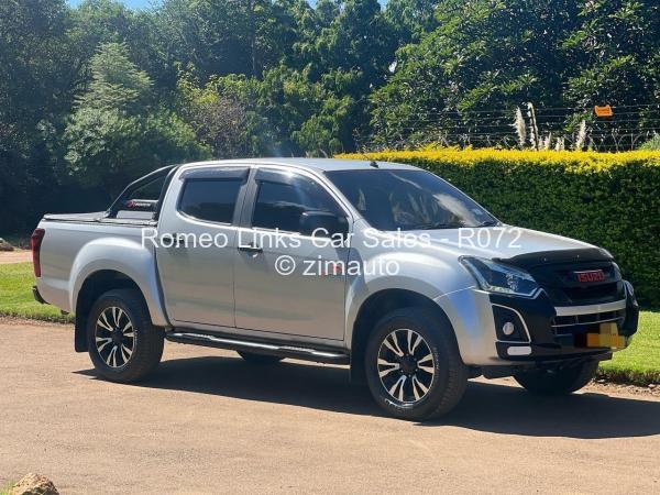 2019 Isuzu  X - Rider