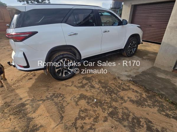 2023 Toyota  Fortuner