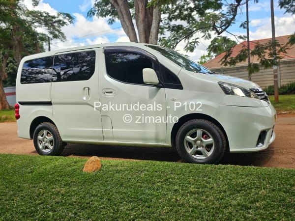 2015 Nissan  NV200