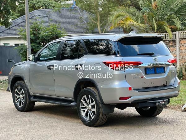 2018 Toyota  Fortuner
