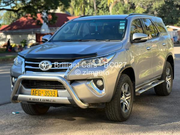 2017 Toyota  Fortuner
