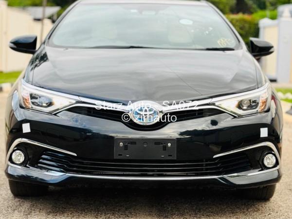2016 Toyota  Auris