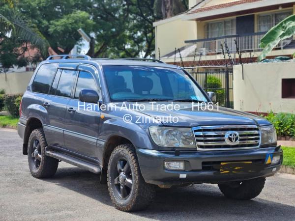 2005 Toyota  Land Cruiser 100