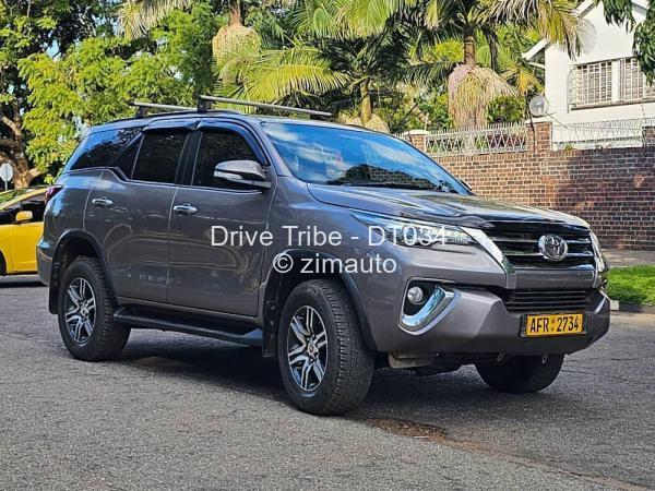 2018 - Toyota  Fortuner