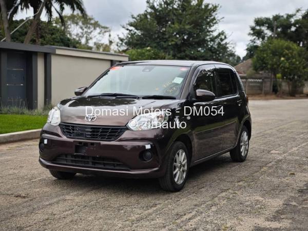 2017 - Toyota  Passo