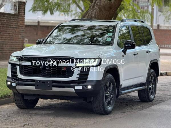 2023 - Toyota  Land Cruiser 300