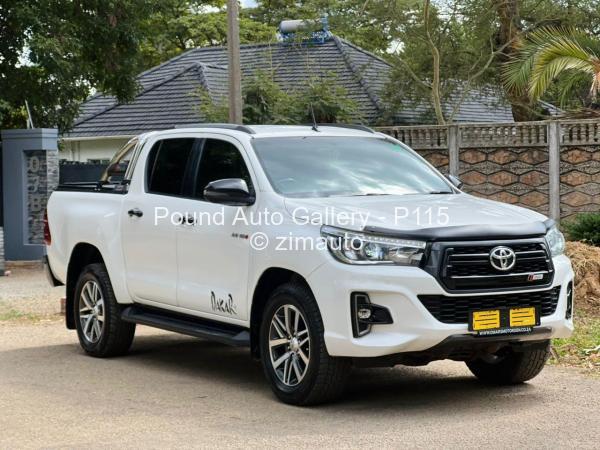 2019 - Toyota  Hilux