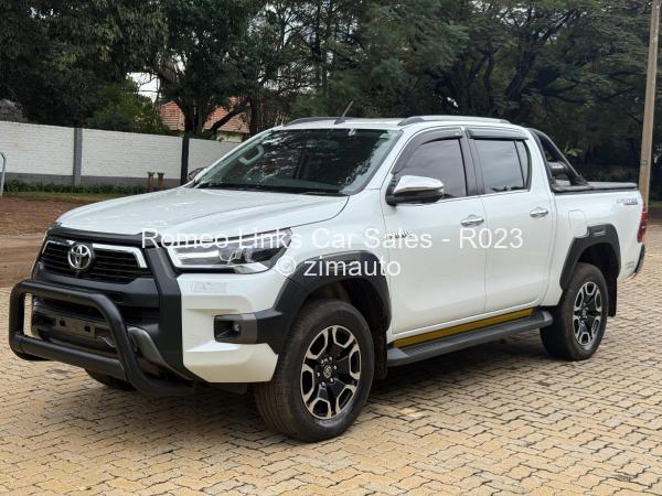 2023 Toyota  HILUX GD6