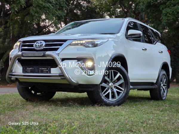 2018 Toyota  Fortuner