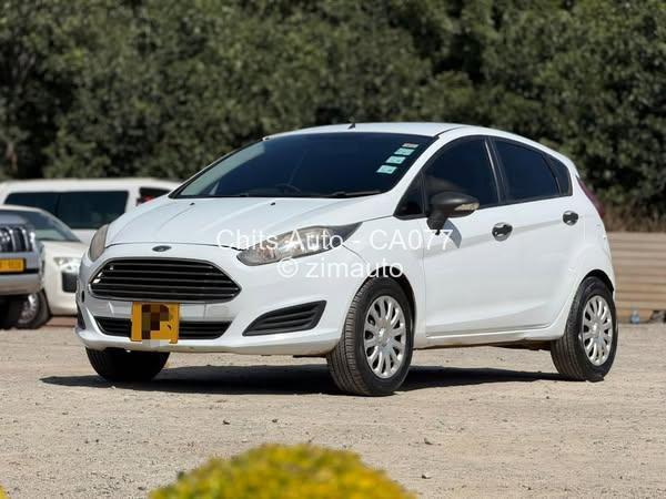 2015 Ford  Fiesta
