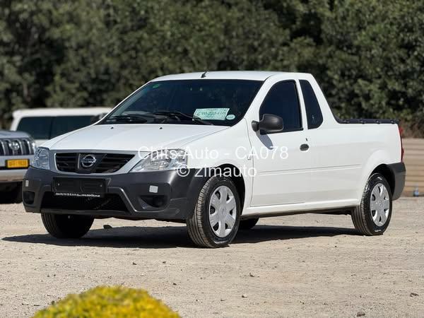 2021 Nissan  NP200