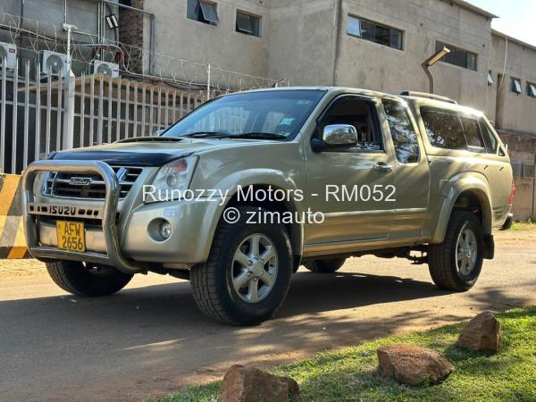 2010 - Isuzu  KB300