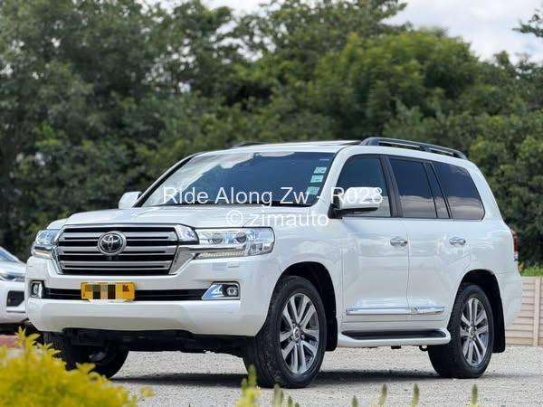 2019 - Toyota  Land Cruiser 200