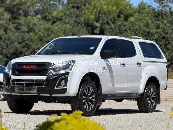 2019 - Isuzu  X - Rider