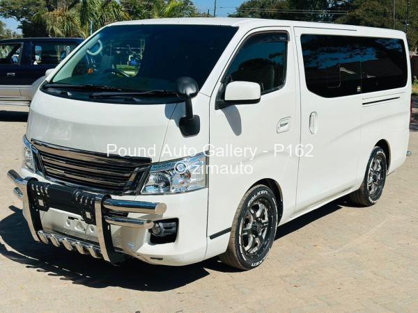 2017 Nissan  NV350