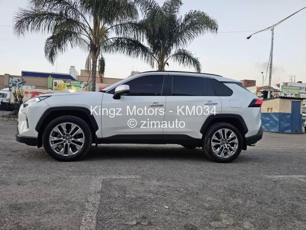 2019 Toyota  RAV4