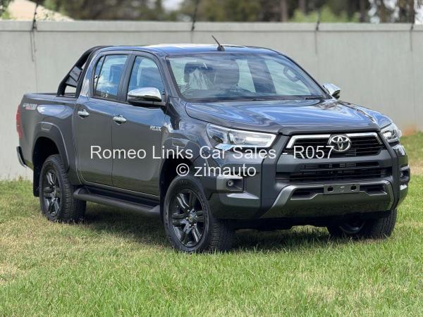 2025 Toyota  HILUX GD6