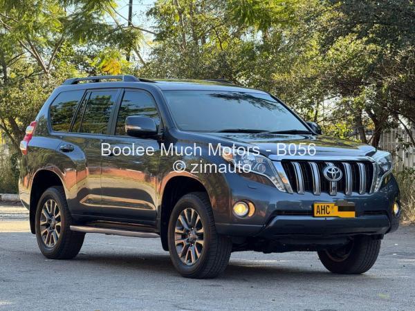 2015 Toyota  Prado
