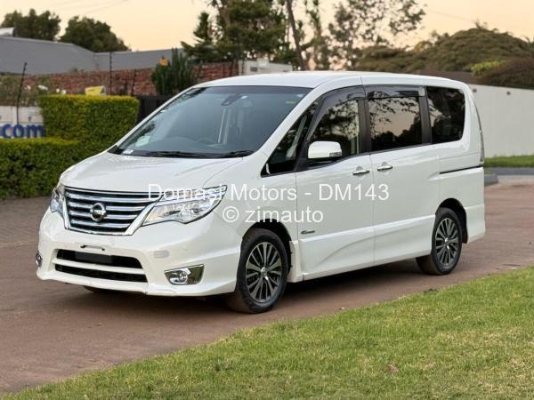 2015 Nissan  Serena