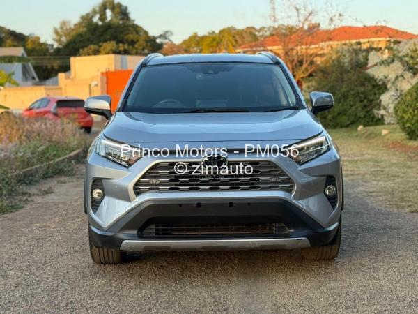 2021 Toyota  RAV4