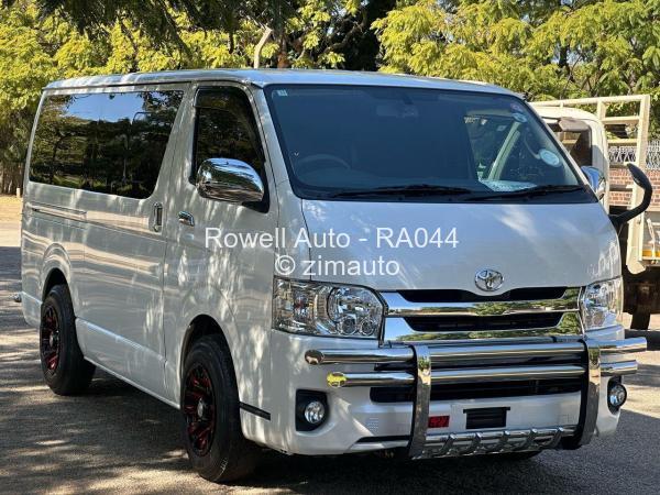 2016 Toyota  Hiace