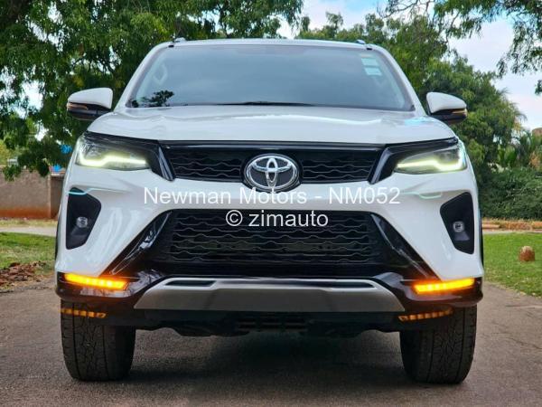 2023 - Toyota  Fortuner