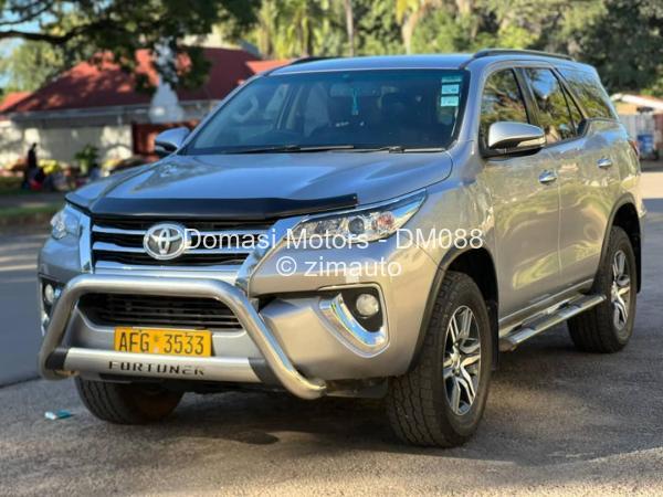 2017 Toyota  Fortuner
