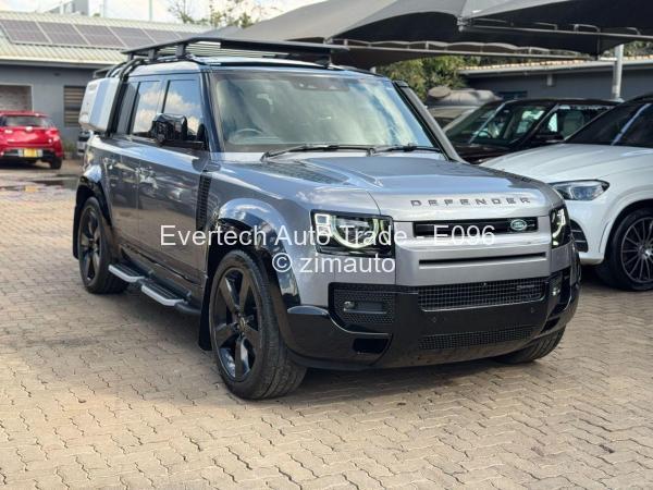 2021 - Land-Rover  Defender
