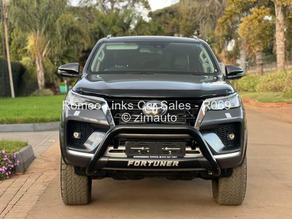 2021 Toyota  Fortuner