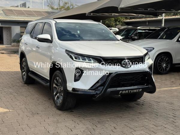 2025 Toyota  Fortuner