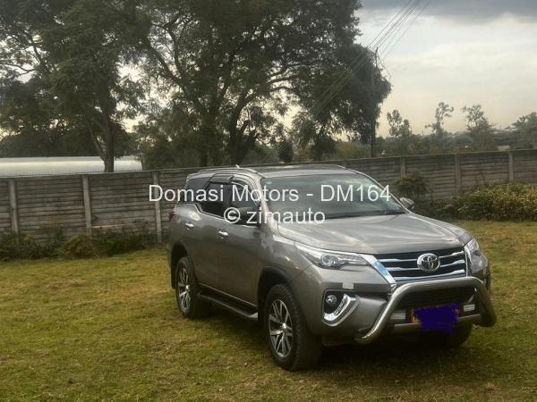 2017 Toyota  Fortuner