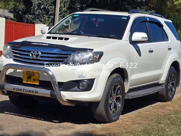 2015 Toyota  Fortuner
