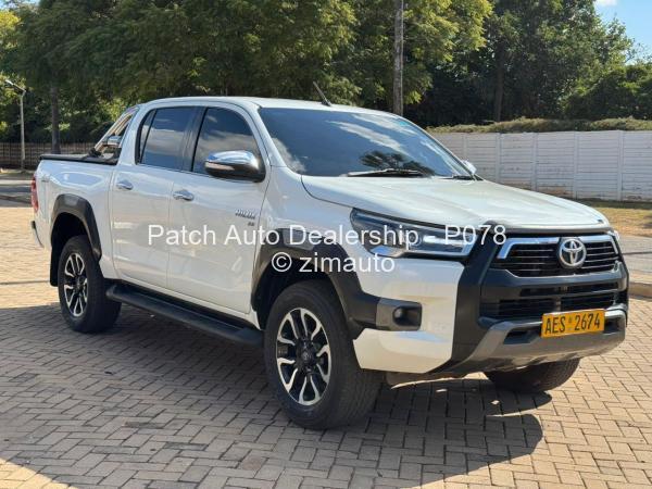 2017 Toyota  HILUX REVO