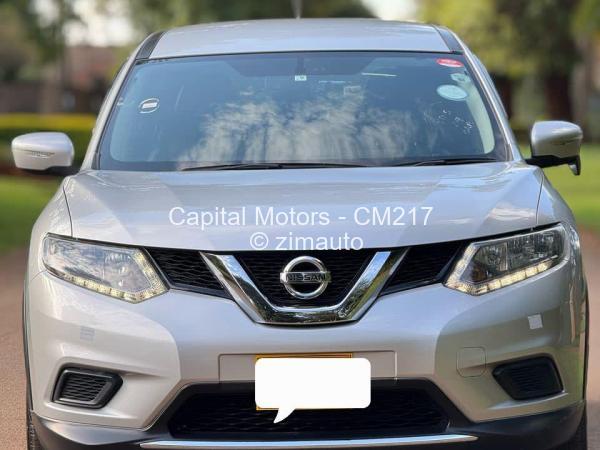 2015 Nissan  X-Trail