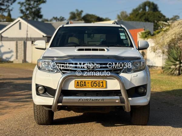 2013 - Toyota  Fortuner