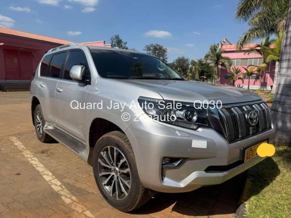 2023 Toyota  Land Cruiser Prado