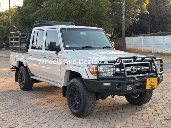 2021 - Toyota  Landcruiser 79 D/C