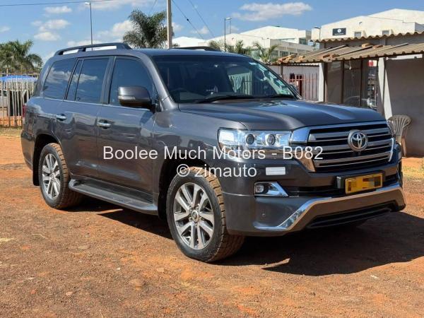 2019 Toyota  Land Cruiser 200