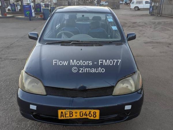 2004 Toyota  Platz