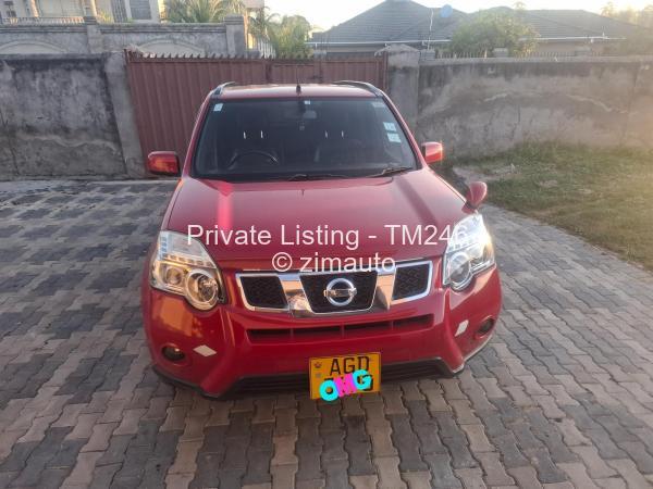 2013 Nissan  X-Trail