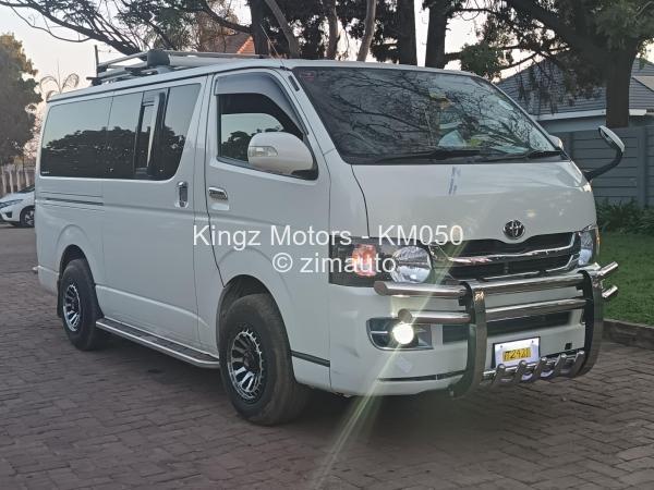 2008 Toyota  Quantum