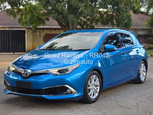 2016 Toyota  Auris