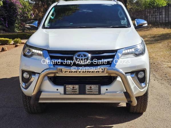 2017 Toyota  Fortuner