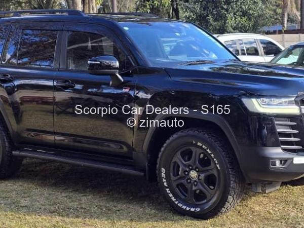 2023 Toyota  Land Cruiser 300