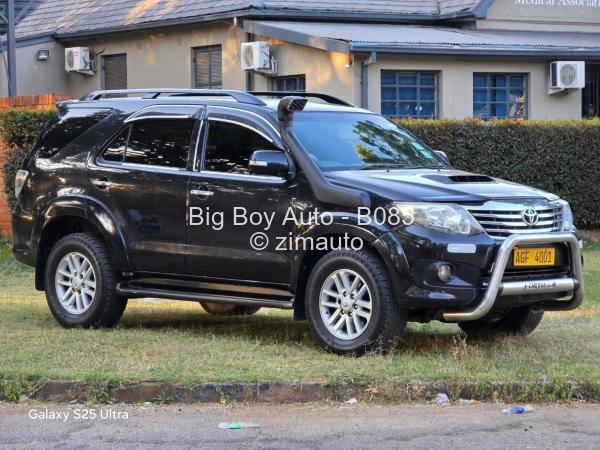 2013 Toyota  Fortuner