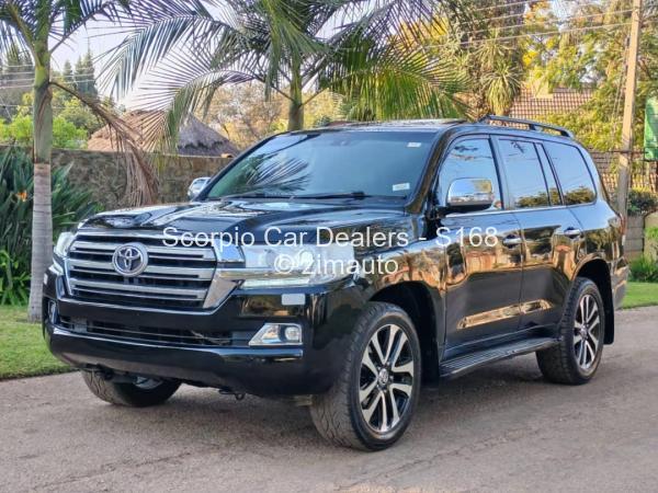2016 Toyota  Land Cruiser 200