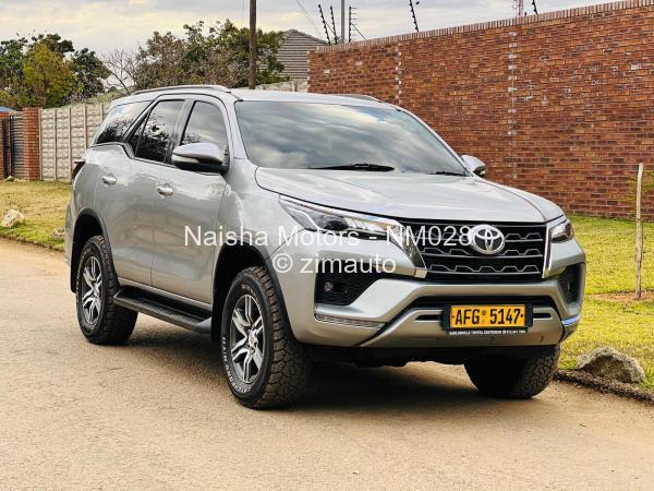 2018 - Toyota  Fortuner